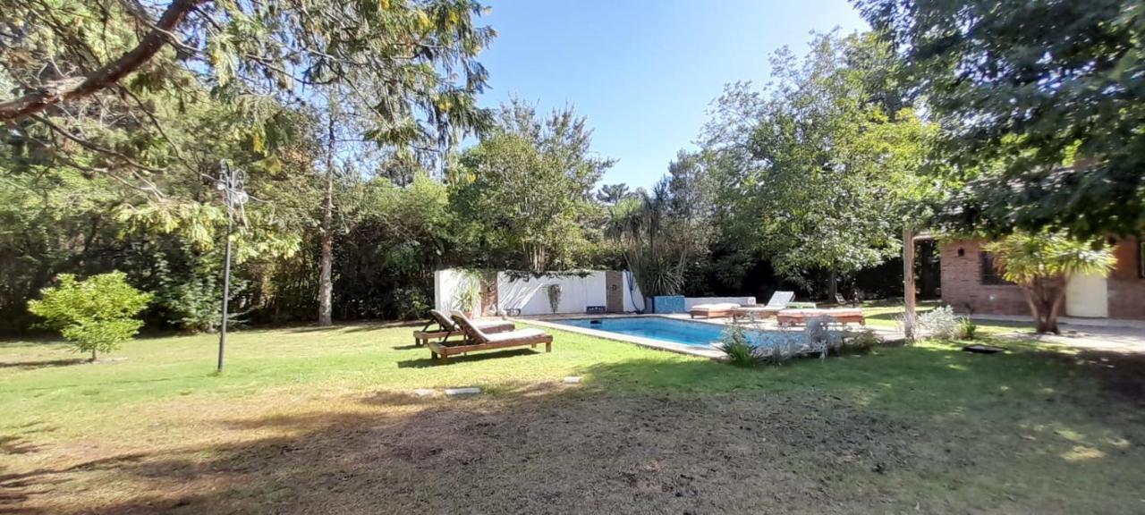 Apart La Union Ezeiza Exteriör bild